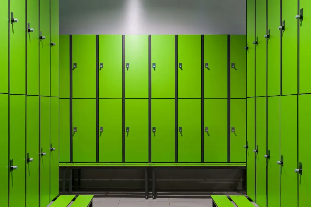 Jak wybrać szafki basenowe